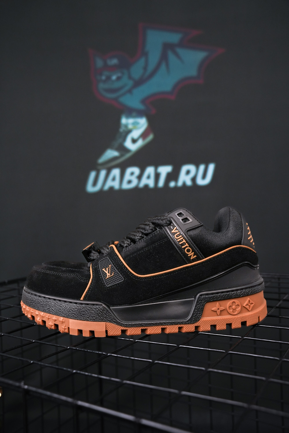 Louis Vuitton Trainer Maxi 1ABM2Y