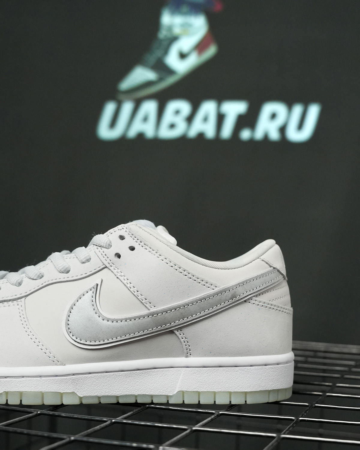 Concepts x Dunk Low OG SB QS ''White Lobster'' Friends & Family