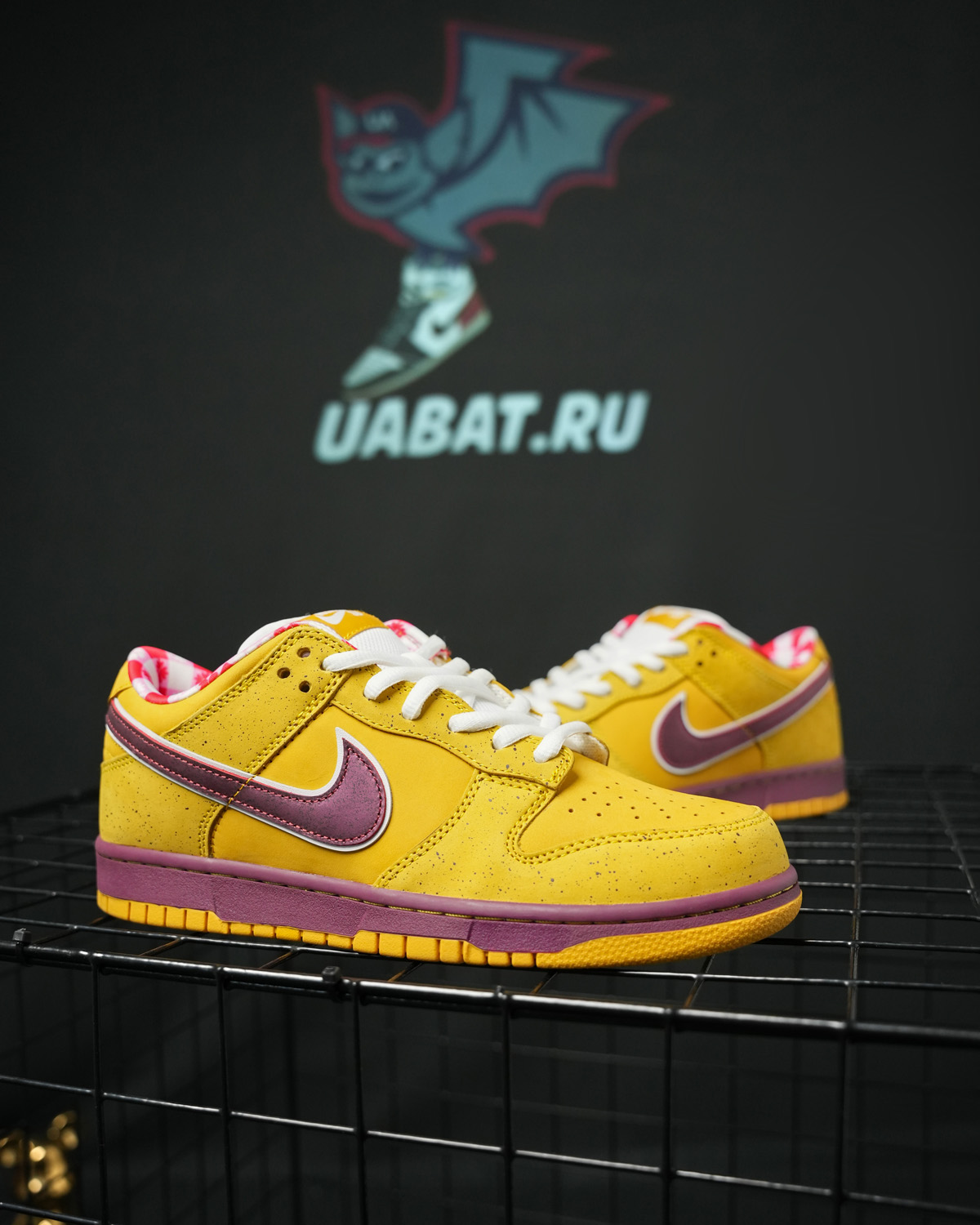 Dunk Low Premium SB ''Yellow Lobster''