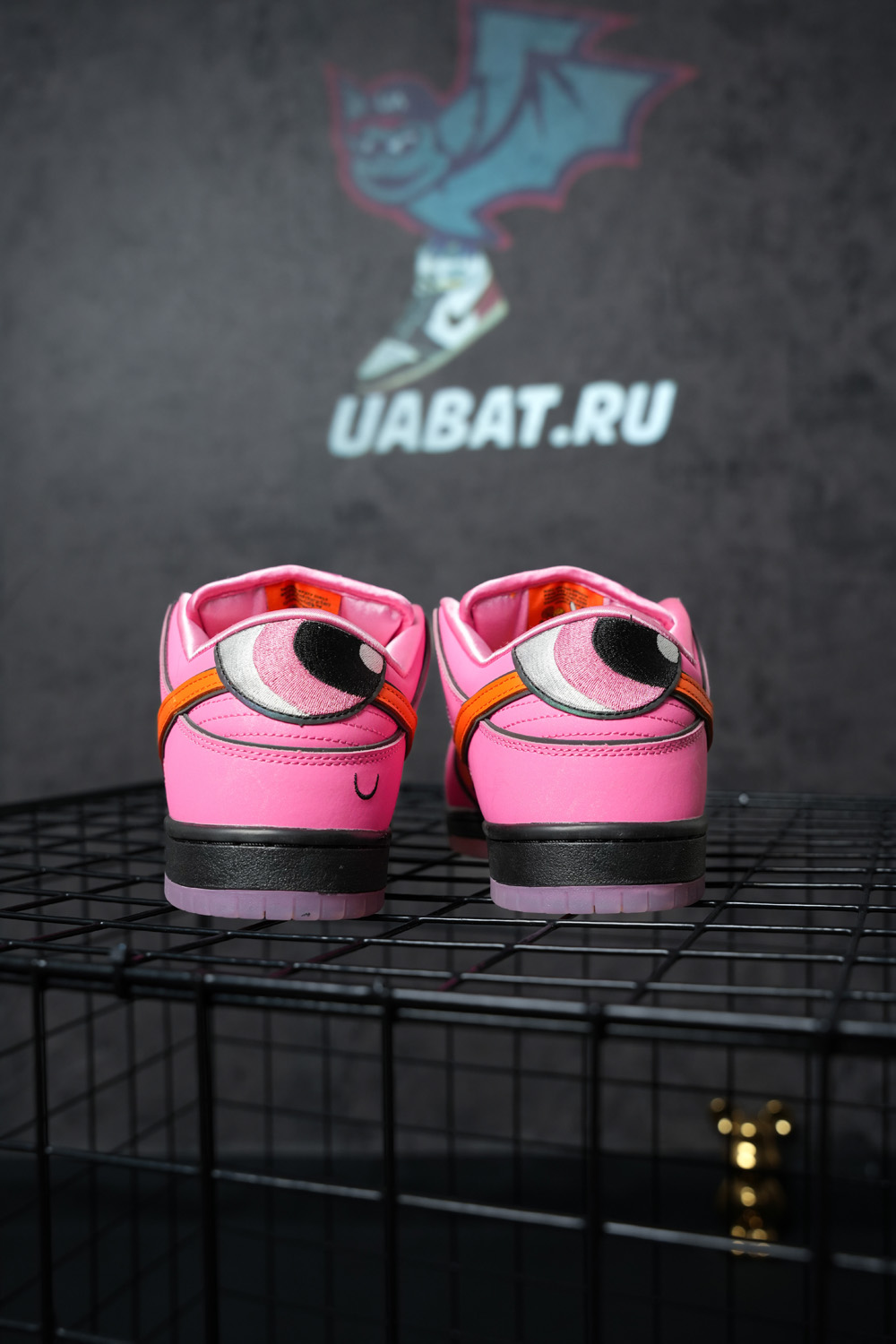The Powerpuff Girls x Dunk Low Pro SB QS