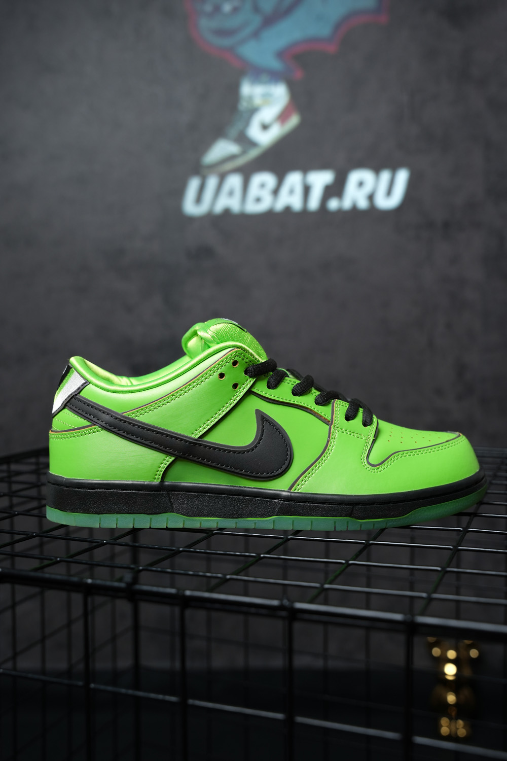 The Powerpuff Girls x Dunk Low Pro SB QS