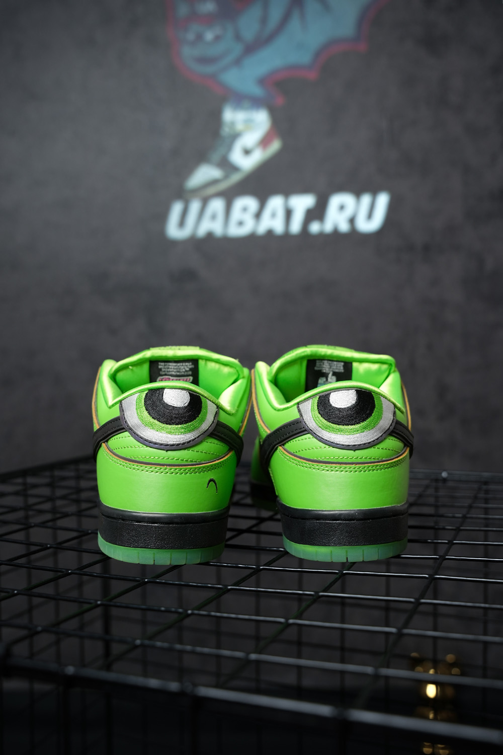 The Powerpuff Girls x Dunk Low Pro SB QS