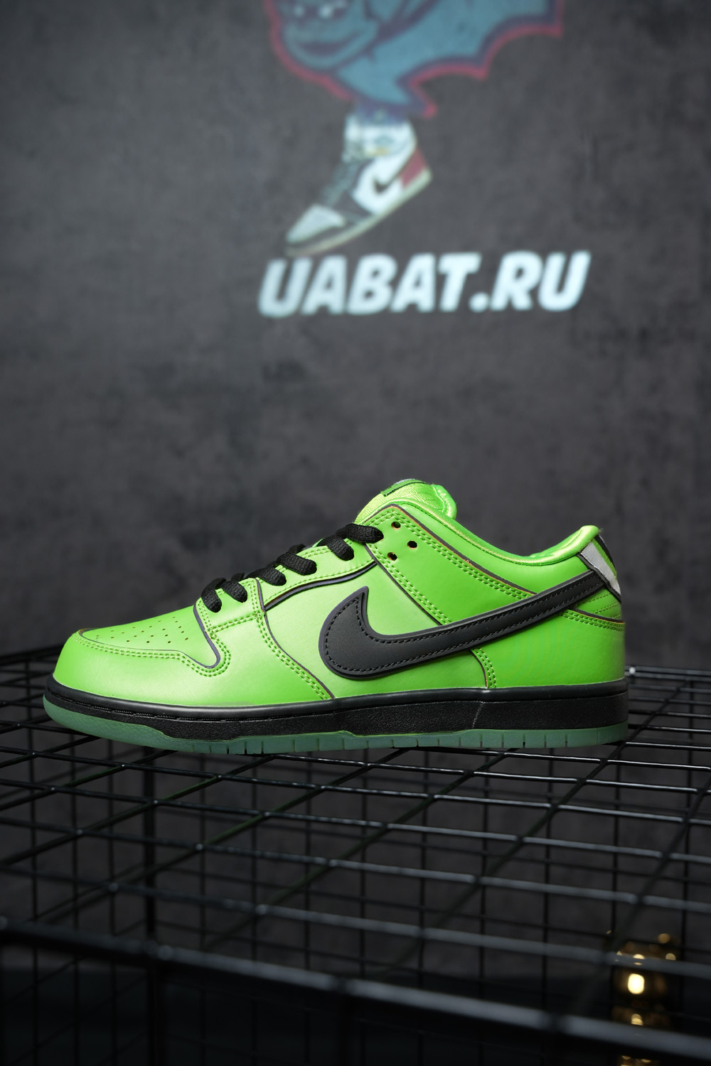 The Powerpuff Girls x Dunk Low Pro SB QS
