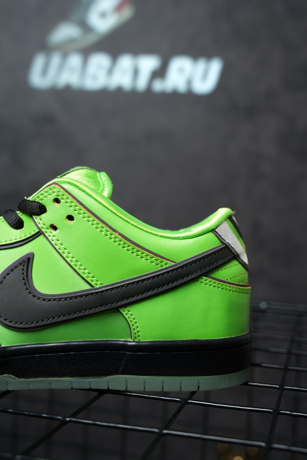 The Powerpuff Girls x Dunk Low Pro SB QS