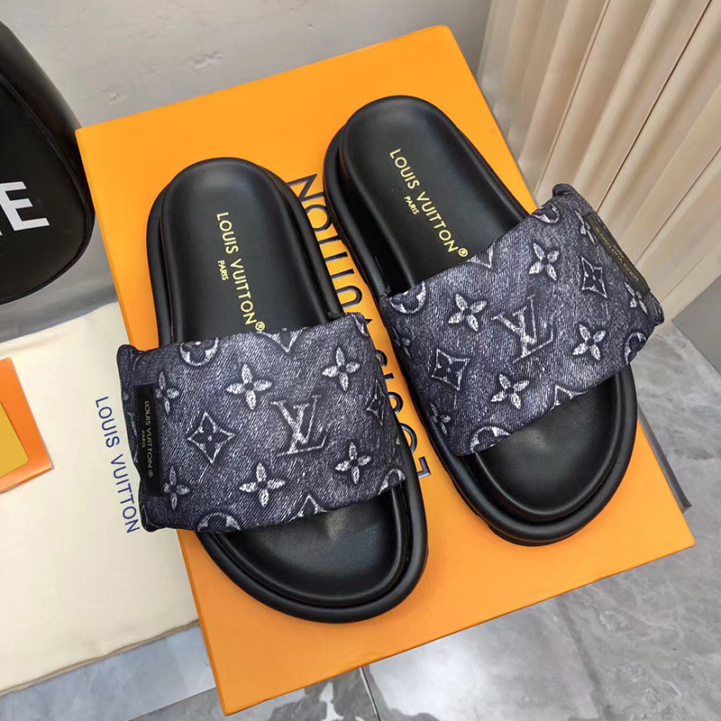 Louis Vuitton Pool Pillow Flat Comfort Mule Grey