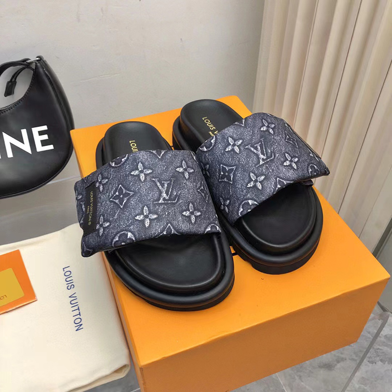 Louis Vuitton Pool Pillow Flat Comfort Mule Grey