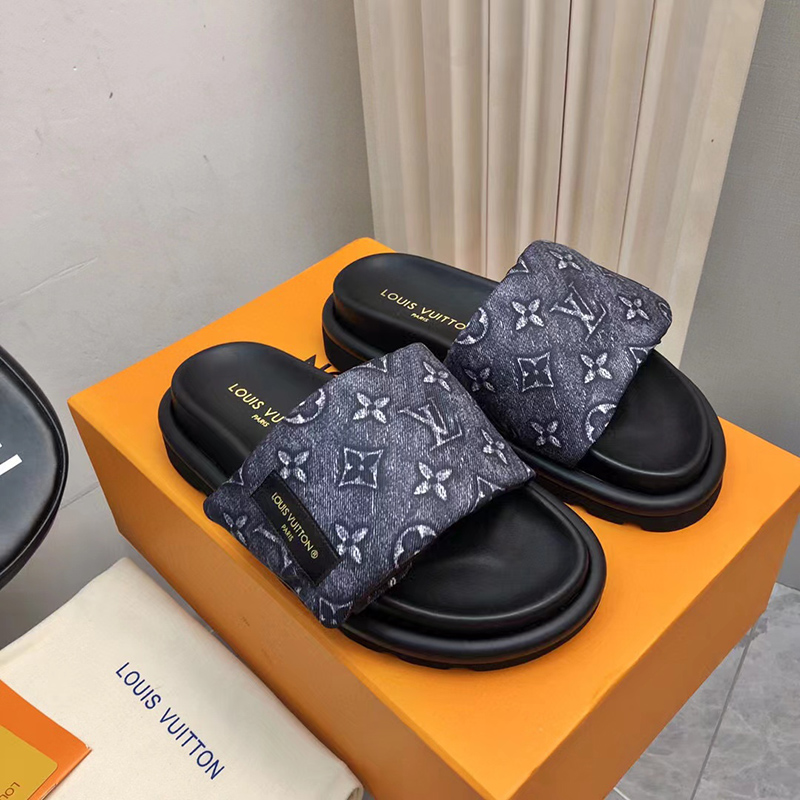 Louis Vuitton Pool Pillow Flat Comfort Mule Grey