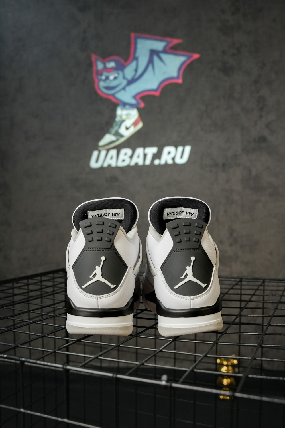 AIR JORDAN 4 RETRO 