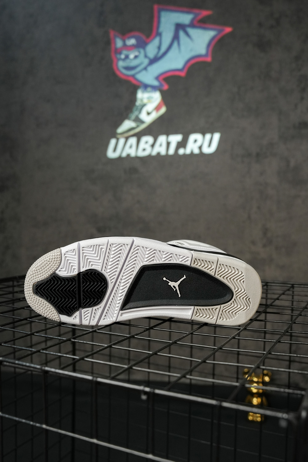 AIR JORDAN 4 RETRO 