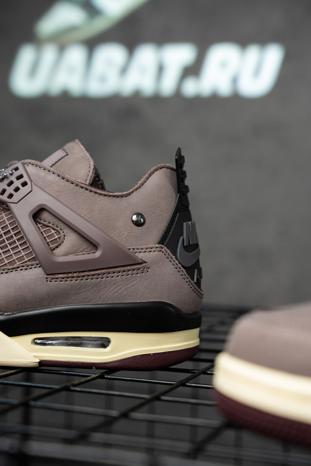 A MA MANIERE X AIR JORDAN 4 RETRO ''VIOLET ORE''