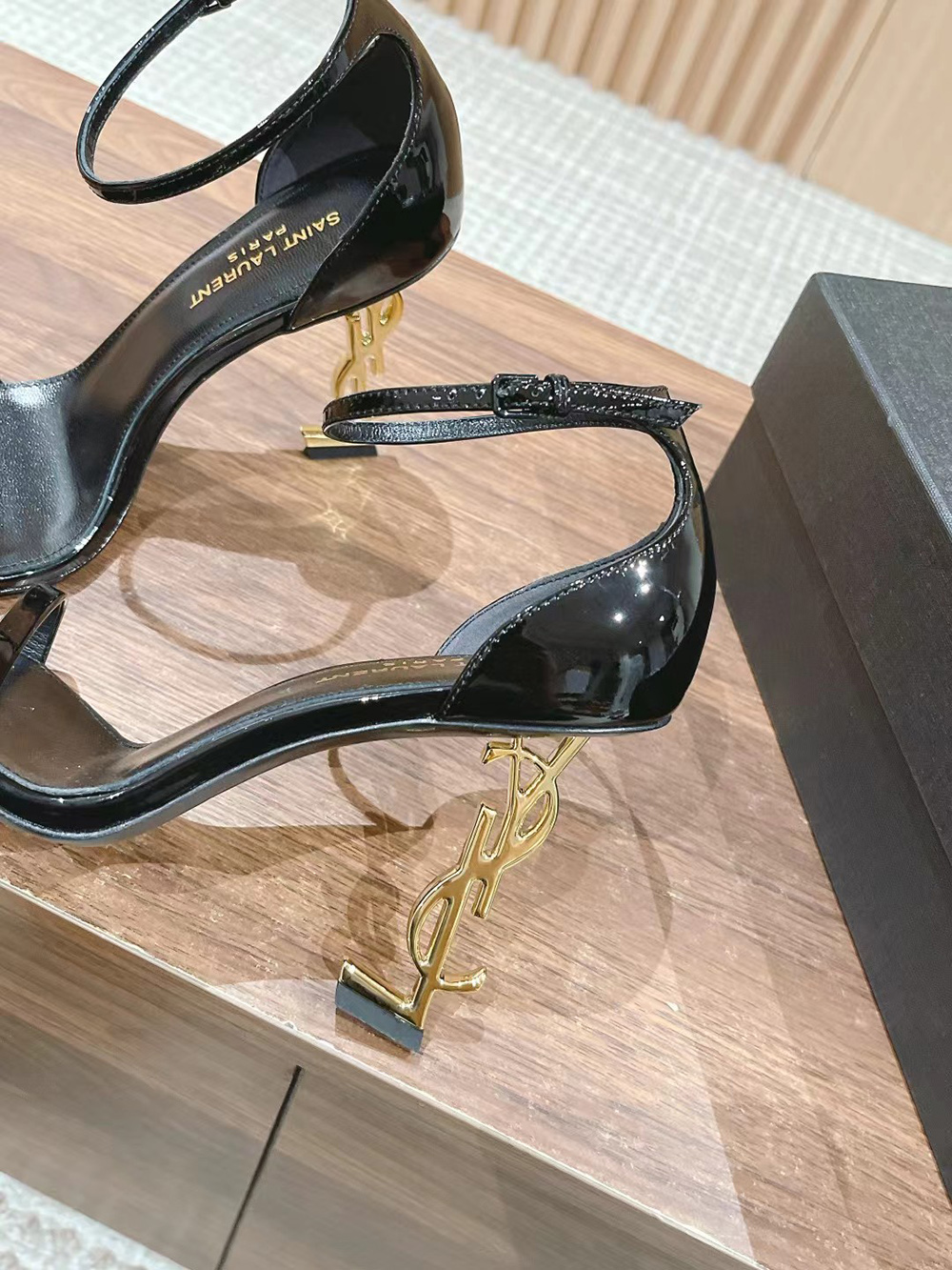 SAINT LAURENT OPYUM SANDALS IN PATENT LEATHER H:105mm
