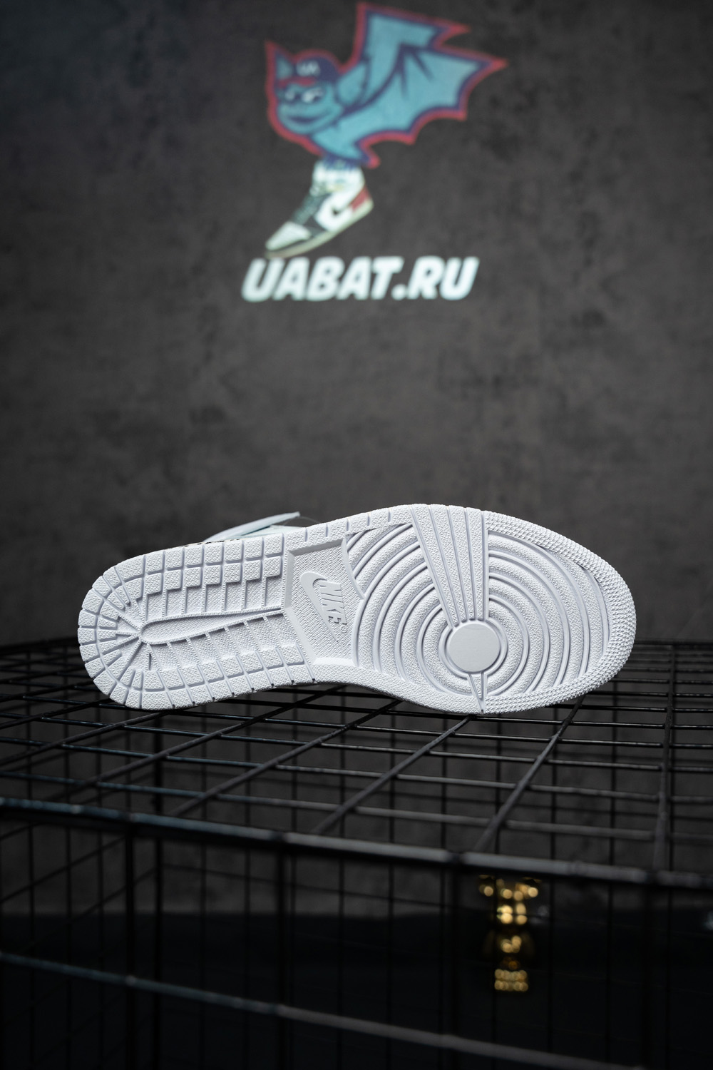 Off-White x Air Jordan 1 Retro High OG 'White' 2018