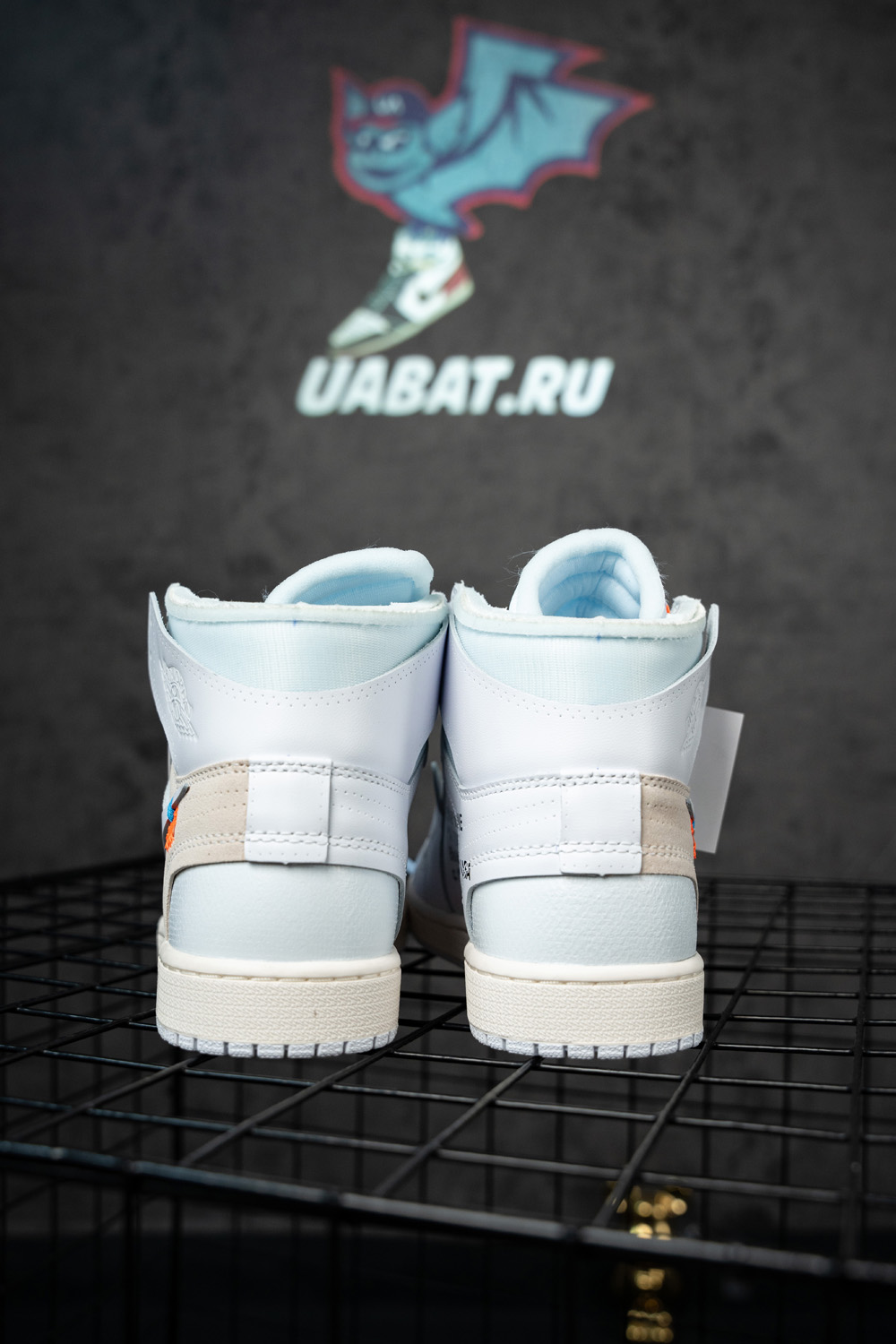 Off-White x Air Jordan 1 Retro High OG 