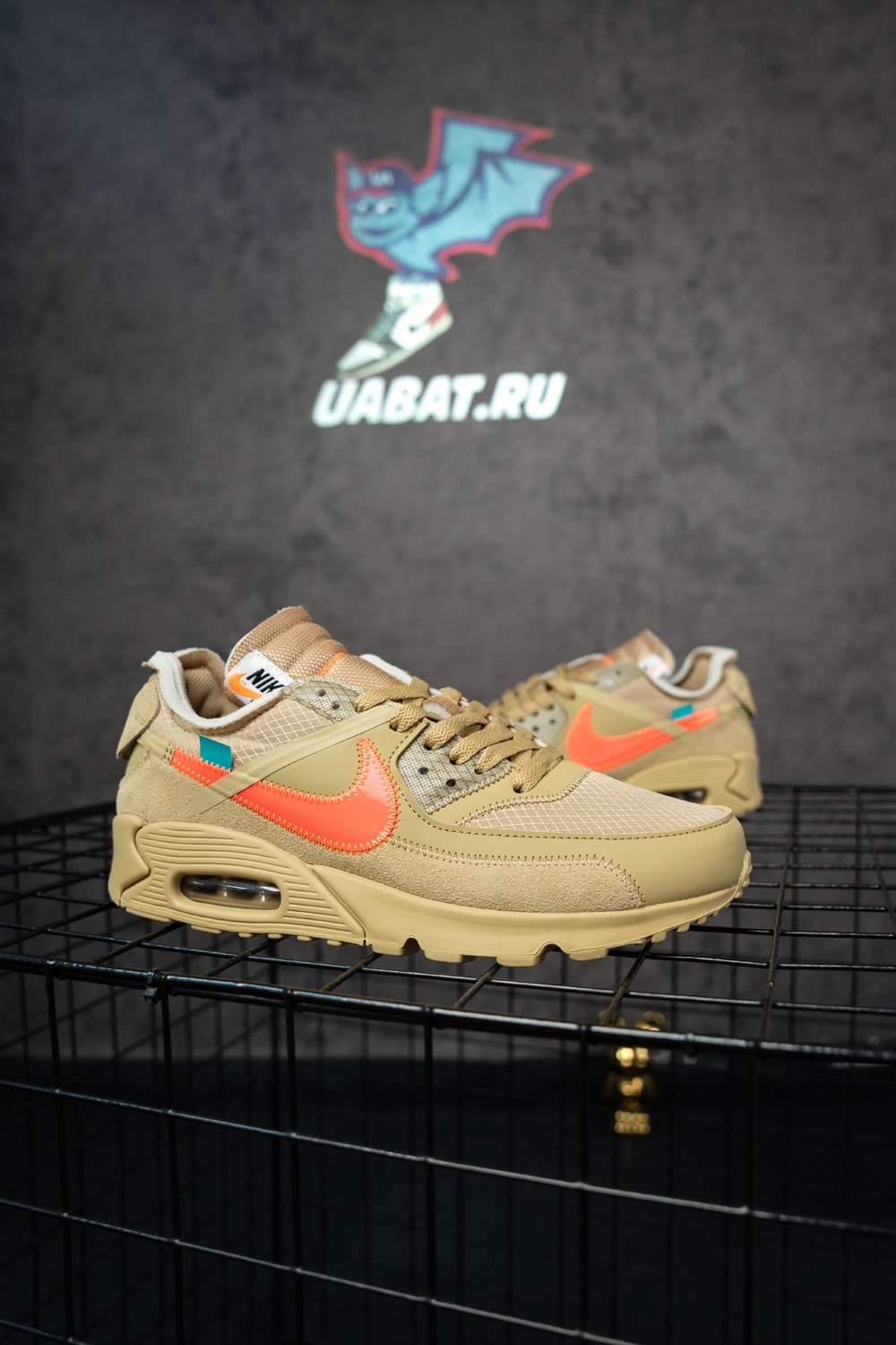 Off-White x Air Max 90 