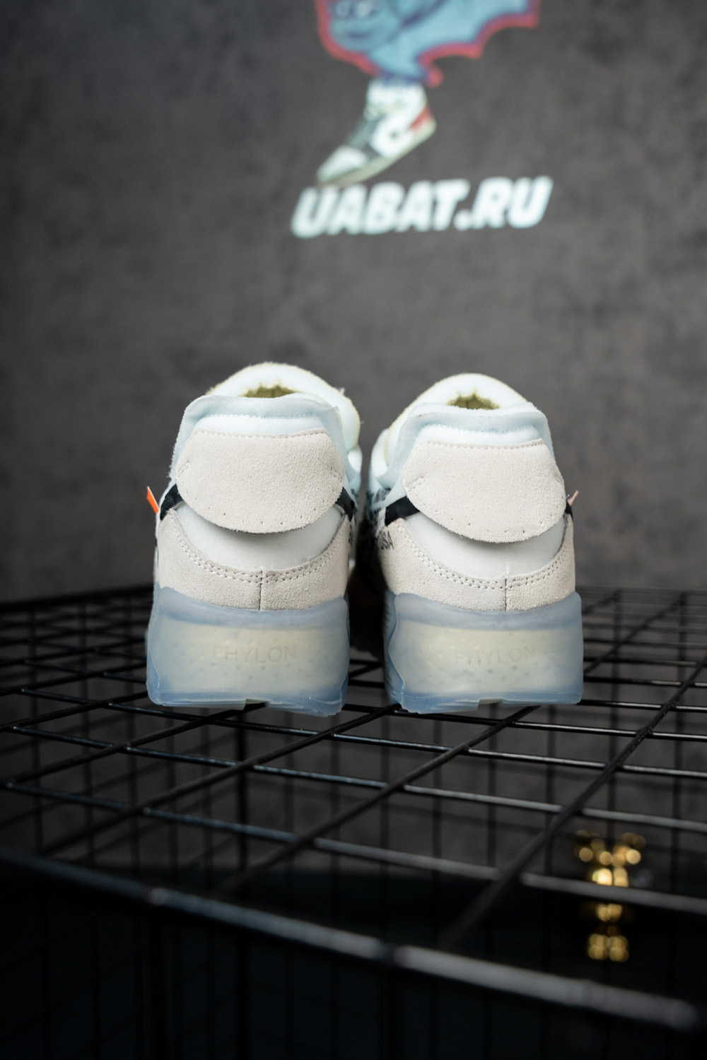 Off-White x Air Max 90 