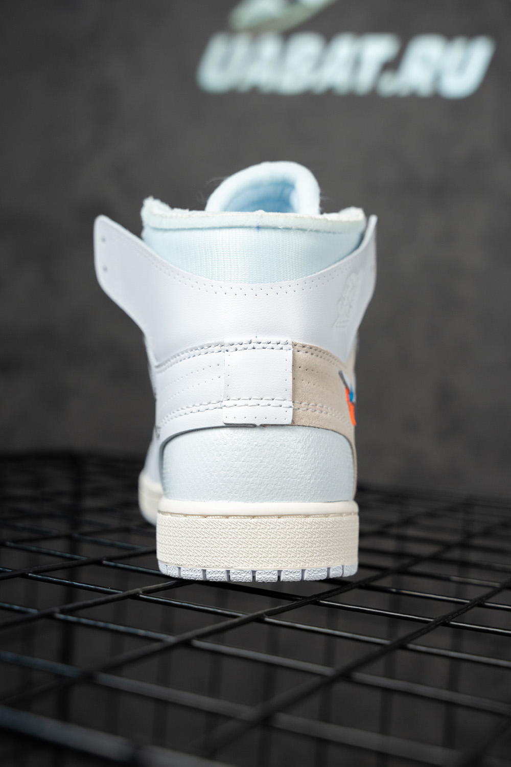 Off-White x Air Jordan 1 Retro High OG 