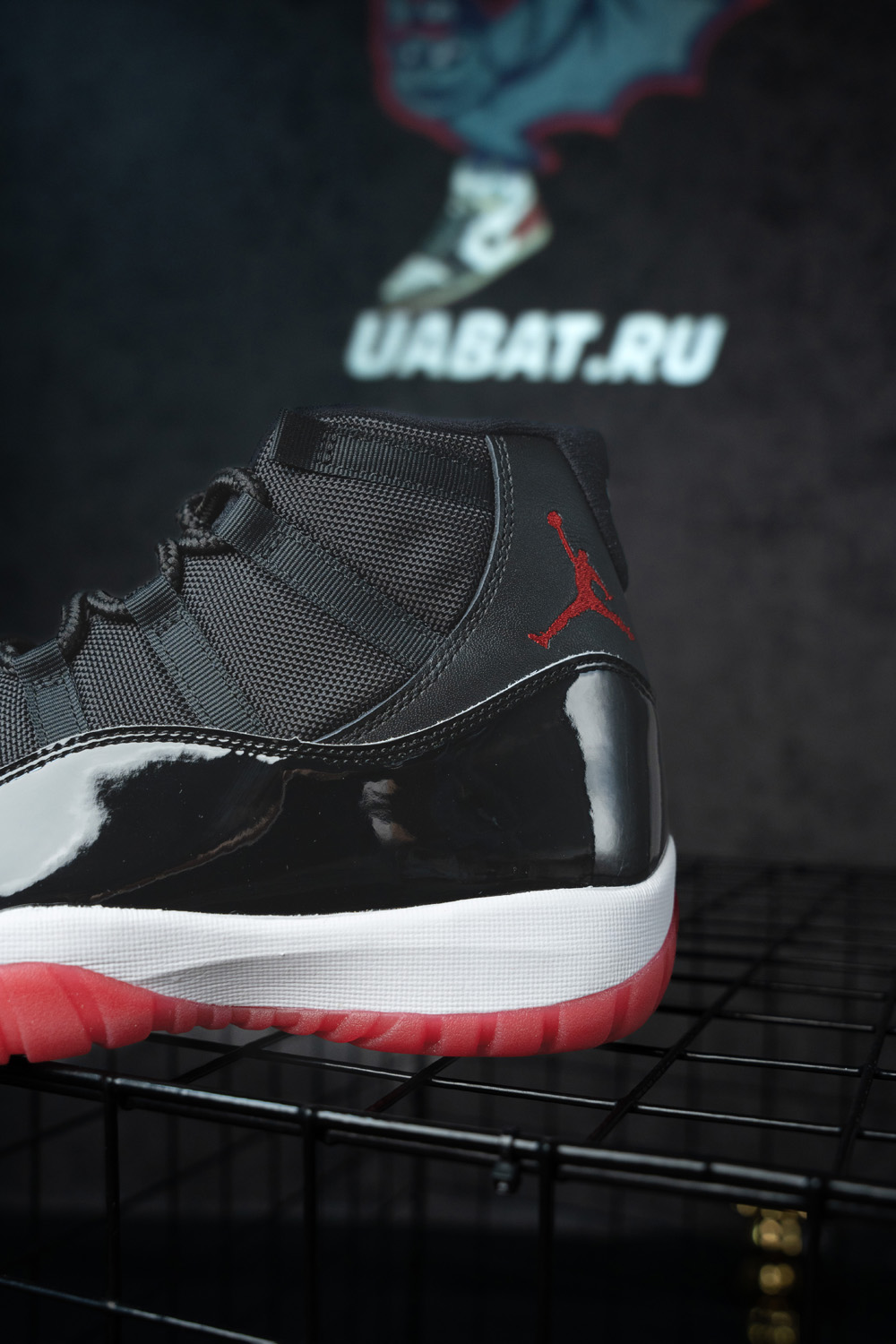 AIR JORDAN 11 RETRO