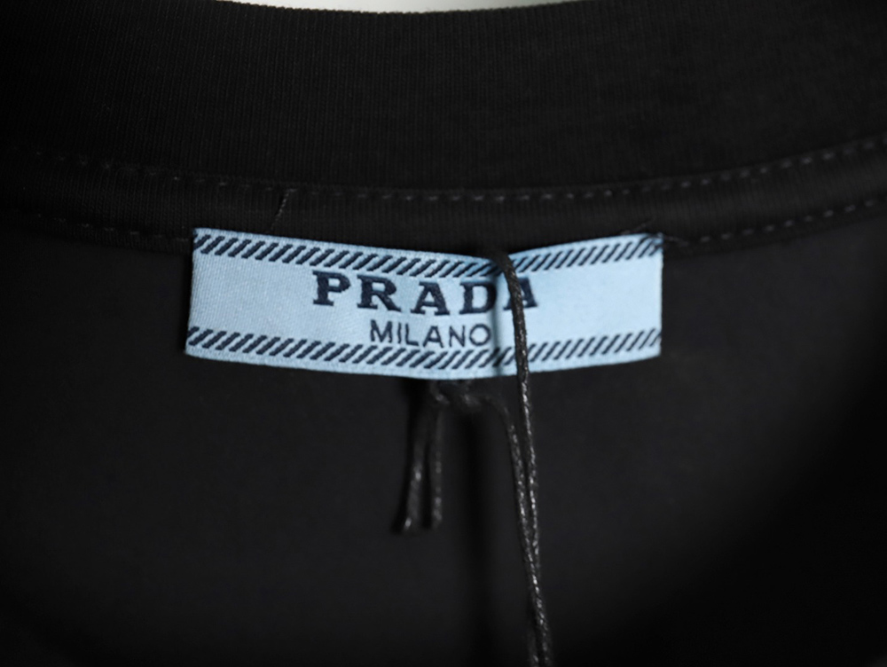 Prada overlapping triangle short sleeves
