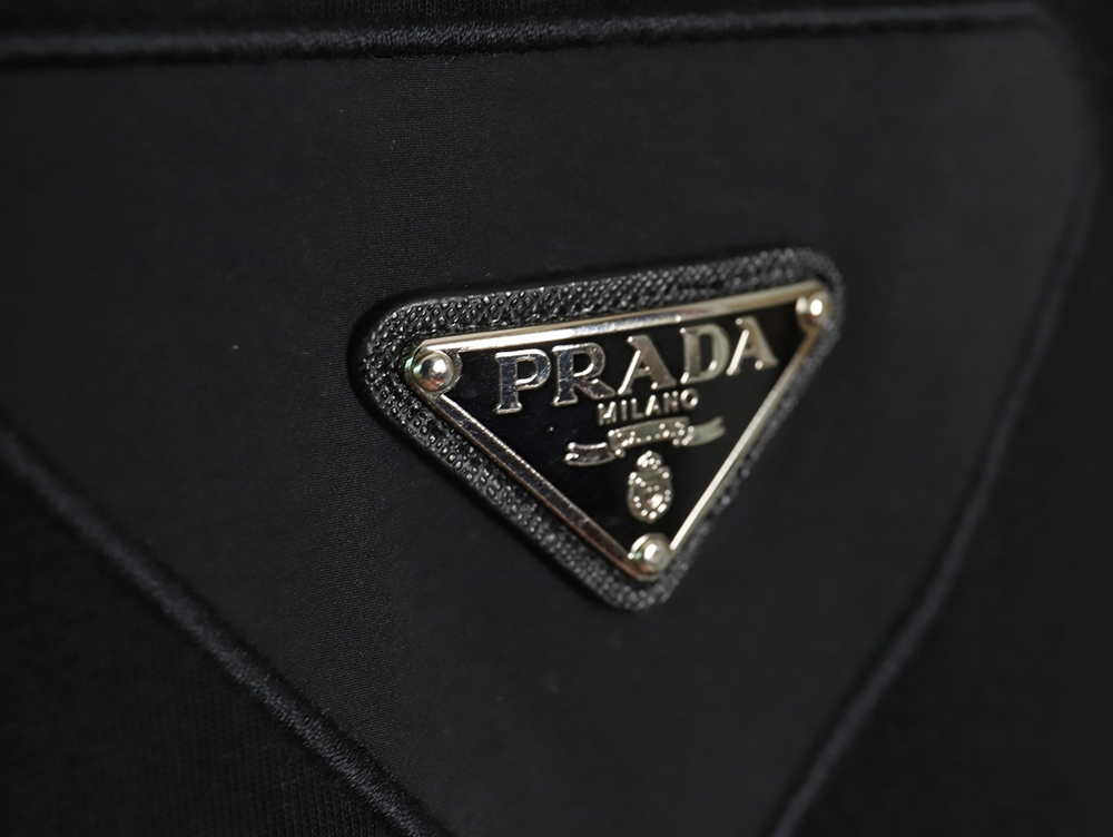 Prada overlapping triangle short sleeves