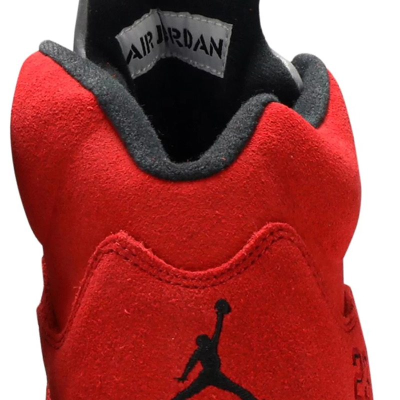 AIR JORDAN 5 RETRO