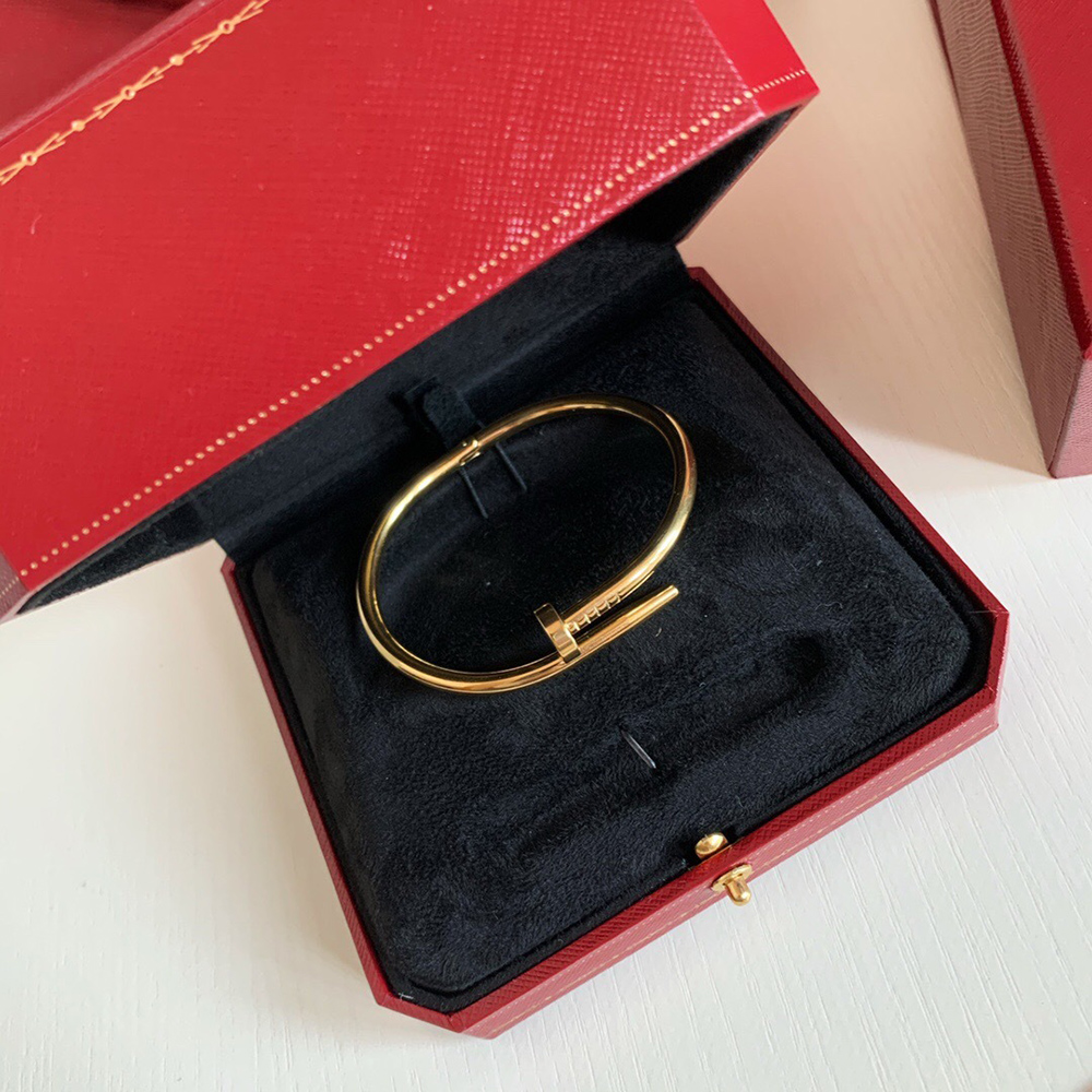 Cartier Juste un Clou bracelet