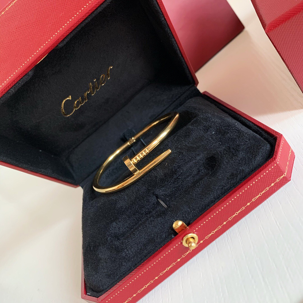 Cartier Juste un Clou bracelet