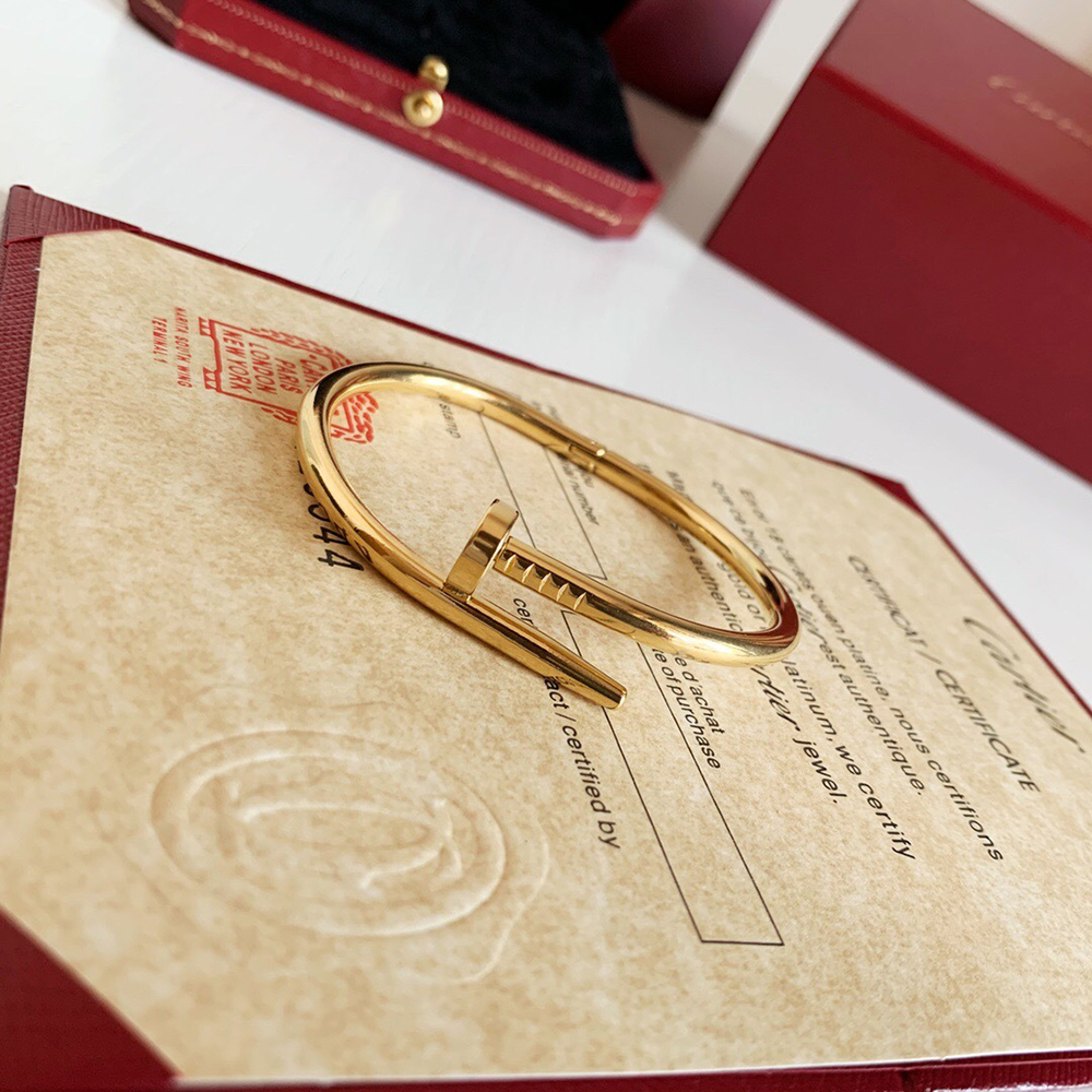Cartier Juste un Clou bracelet