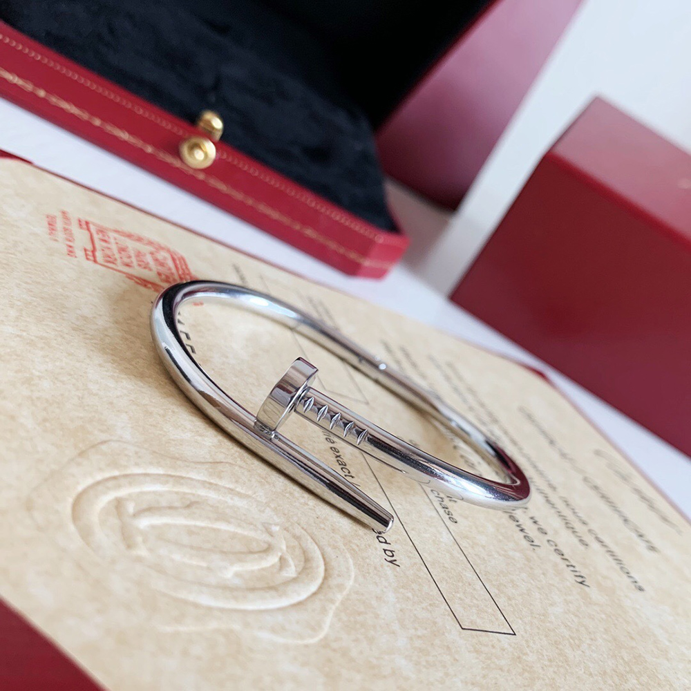 Cartier Juste un Clou bracelet