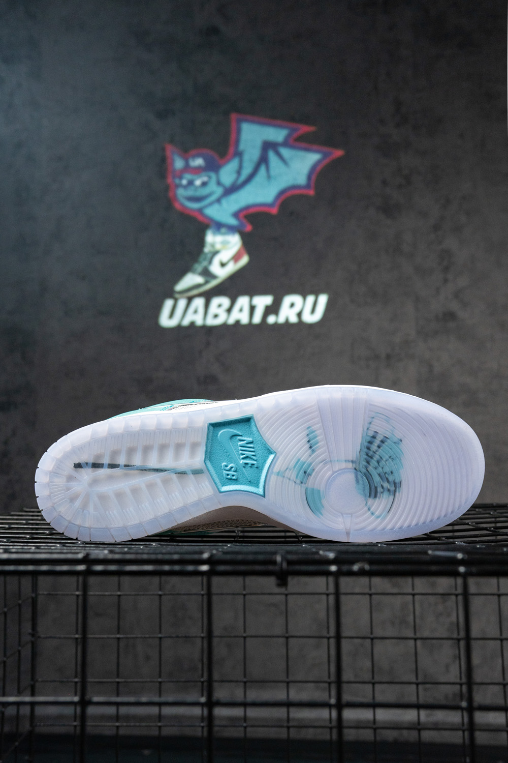 April Skateboards x Dunk Low SB ''Turbo Green''