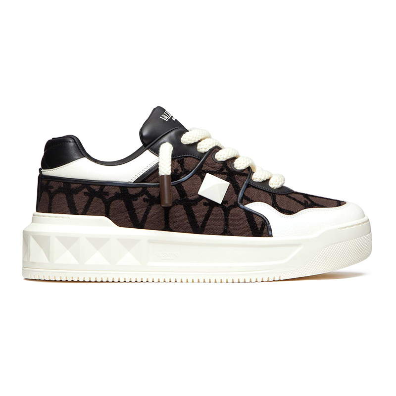 Valentino One Stud XL Low-Top Sneaker