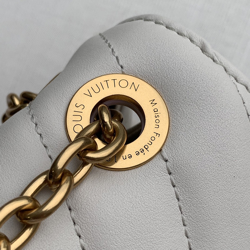 Louis Vuitton Bags M58549 24*14*9cm
