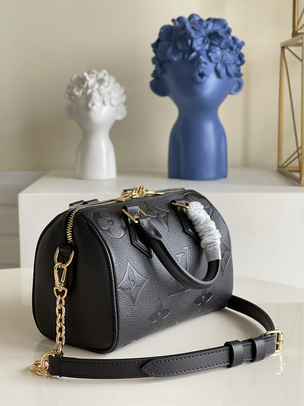 Louis Vuitton Bags M58953 20.5*13.5*12cm