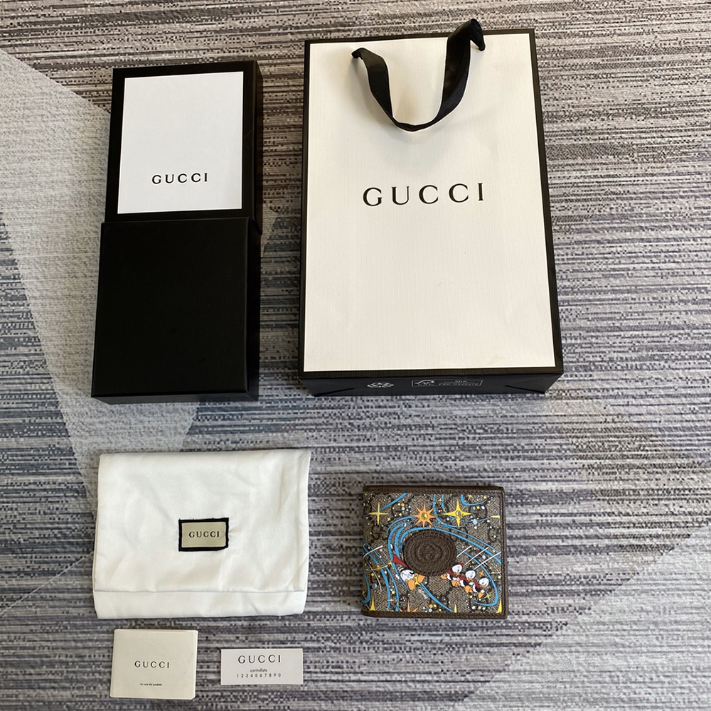 Gucci Wallets 647937 11*9cm