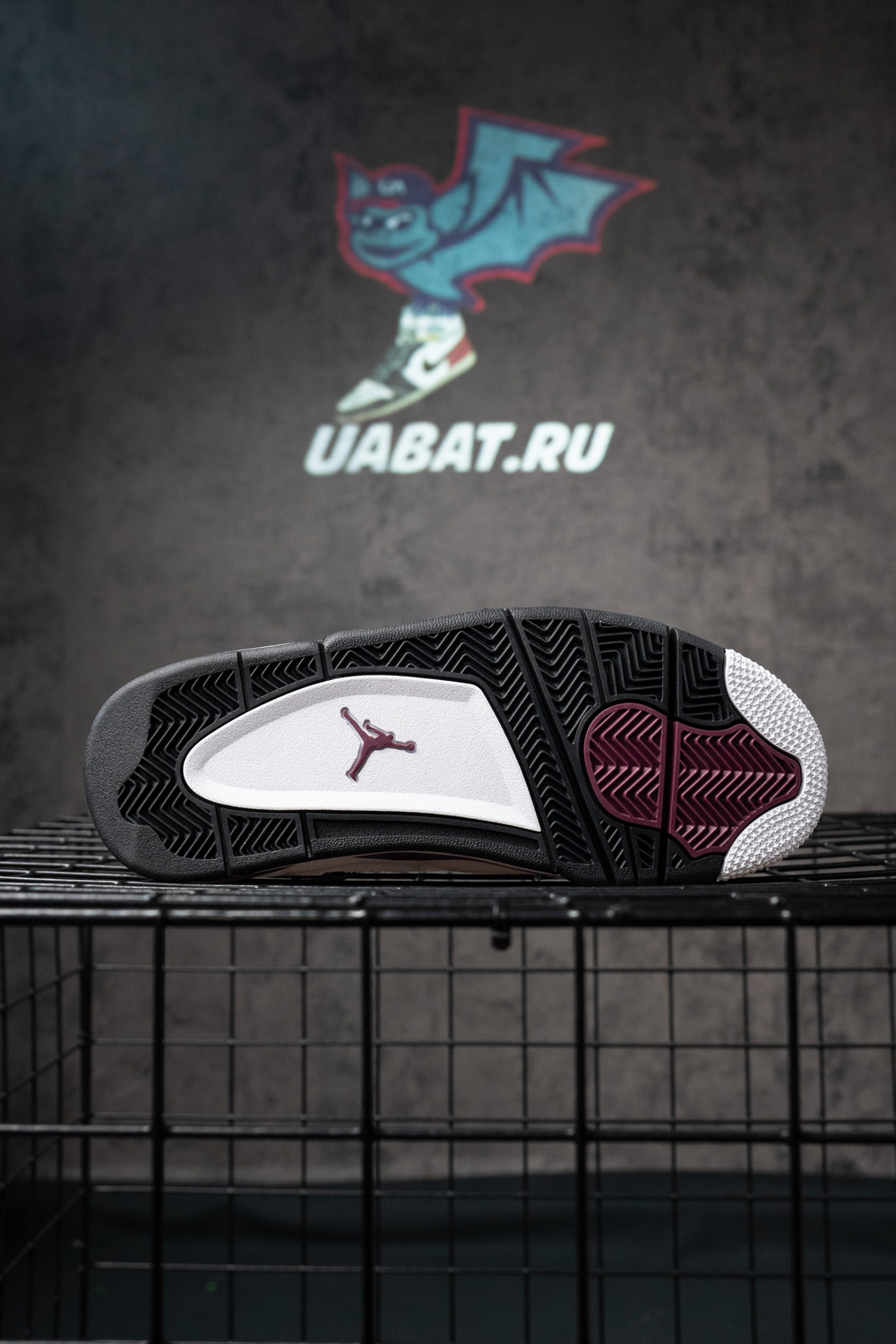 PARIS SAINT-GERMAIN X AIR JORDAN 4 RETRO 'BORDEAUX'