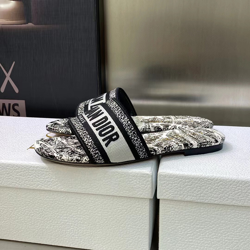 Christian Dior Dway Slide White and Black