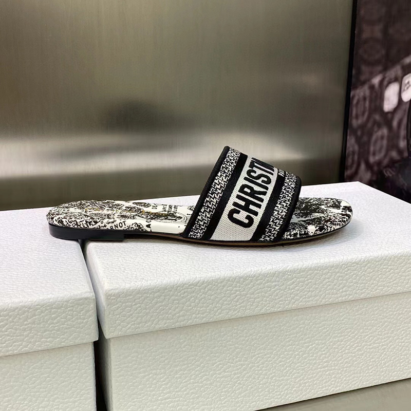 Christian Dior Dway Slide White and Black