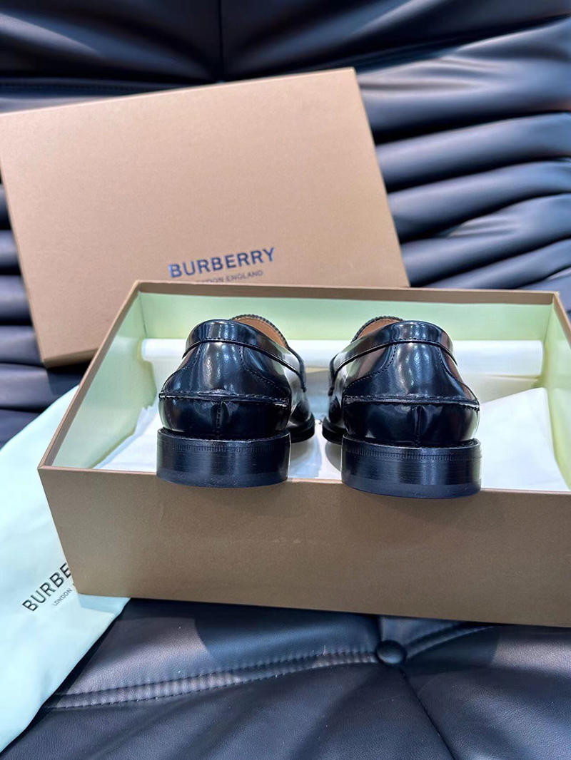 Burberry Oxfords