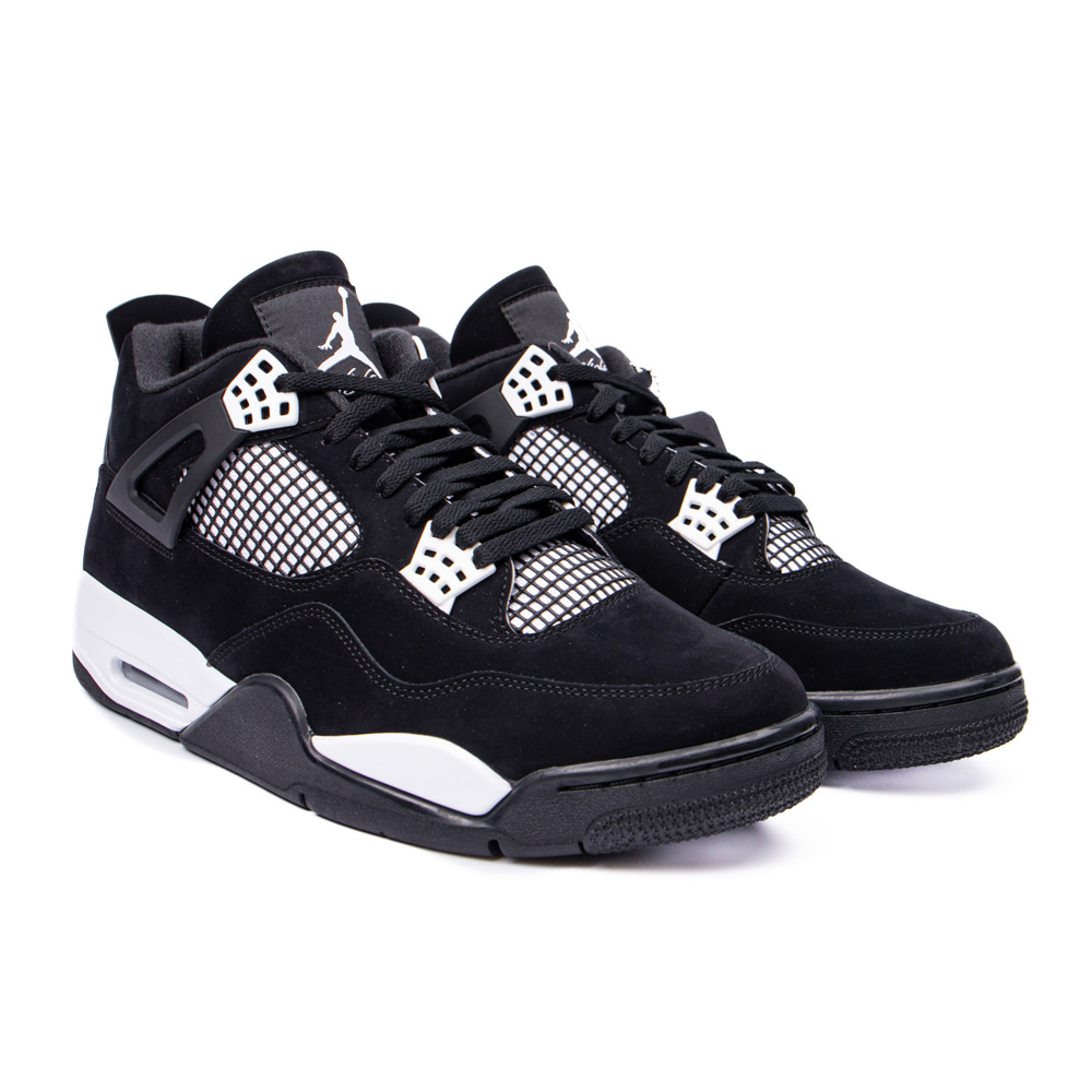 The Air Jordan 4 “White Thunder"