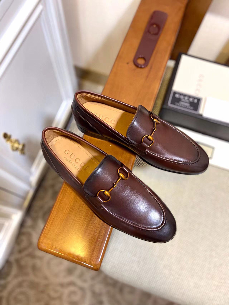 GUCCI JORDAAN LEATHER LOAFERS