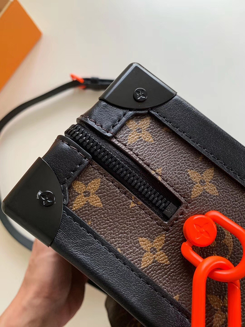 Louis Vuitton Bags M44427 24.5*10*17.5cm