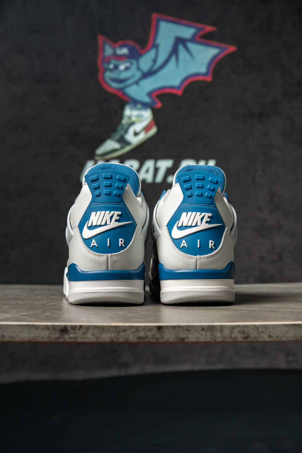 Air Jordan 4 Retro 