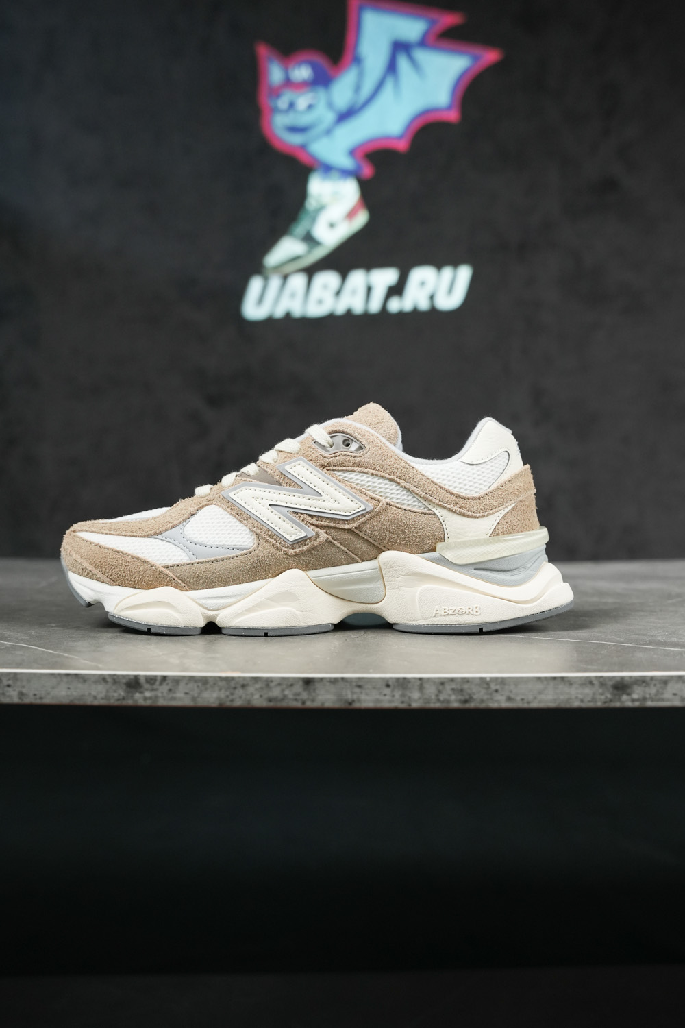 New Balance 9060 