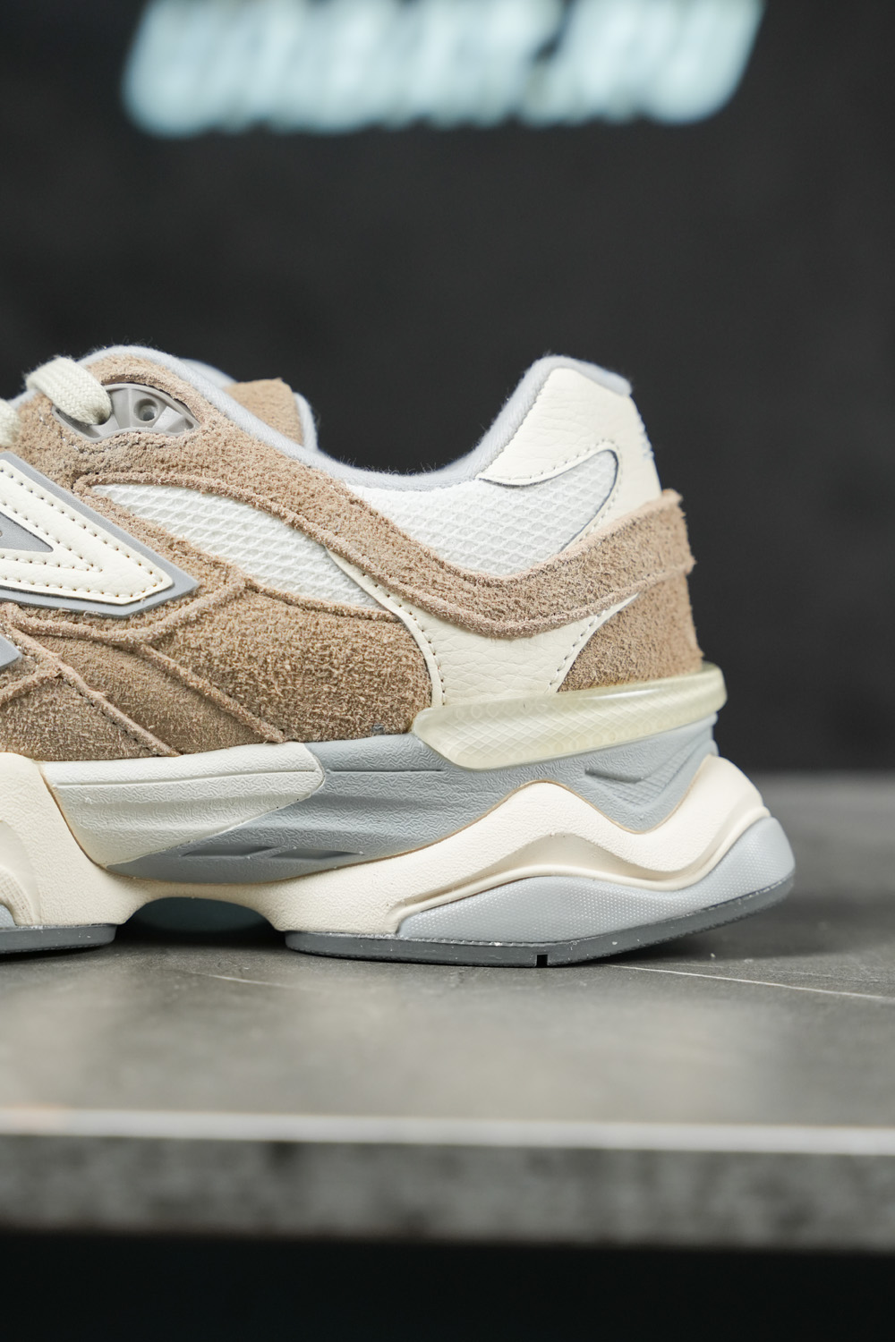 New Balance 9060 