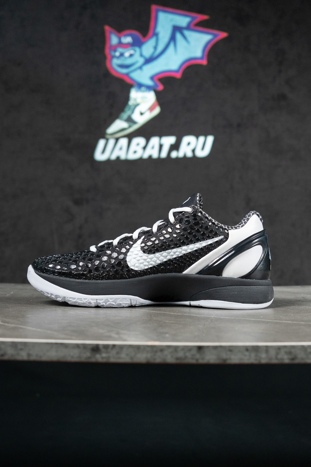 ZOOM KOBE 6 PROTRO ''MAMBACITA SWEET SIXTEEN''