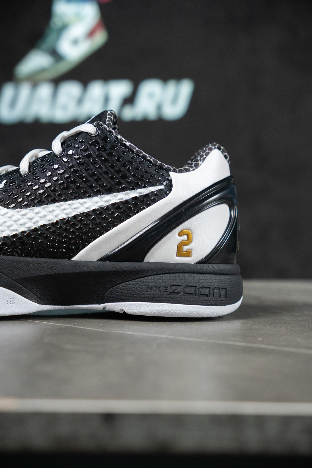 ZOOM KOBE 6 PROTRO