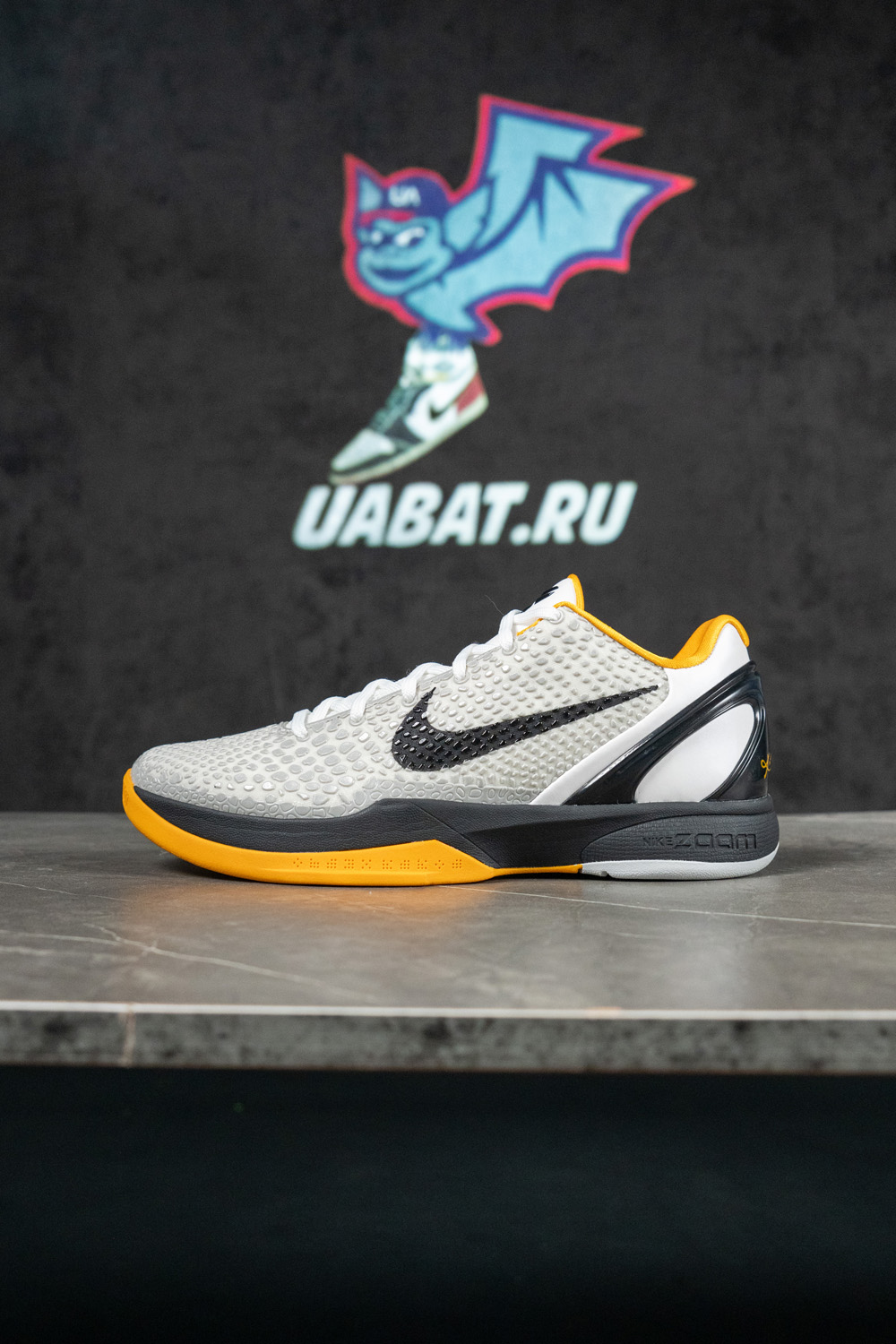 ZOOM KOBE 6 PROTRO