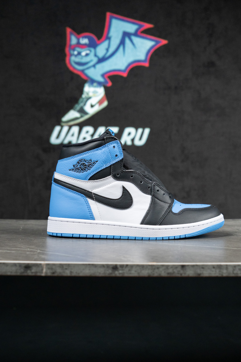 Air Jordan 1 Retro High OG ''UNC Toe''