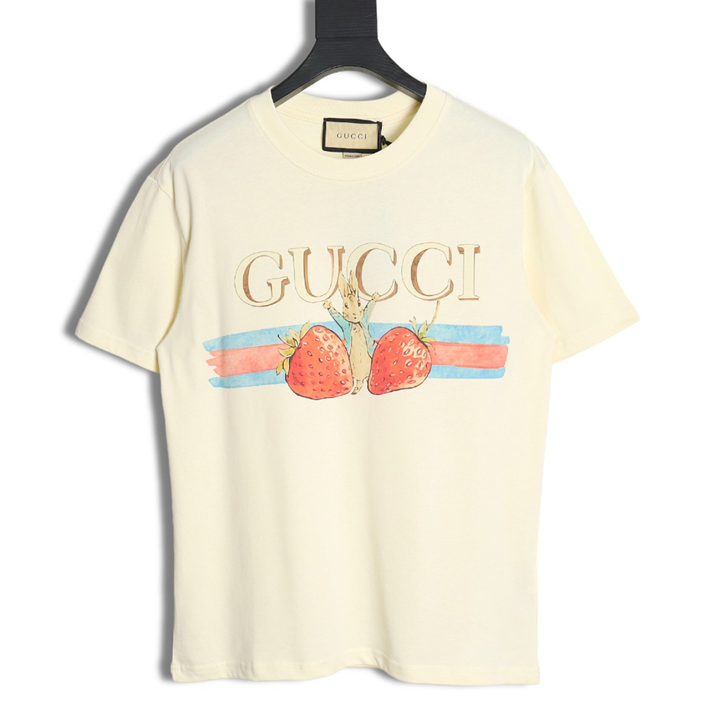 Gucci 24ss classic letter LOGO strawberry print T-shirt