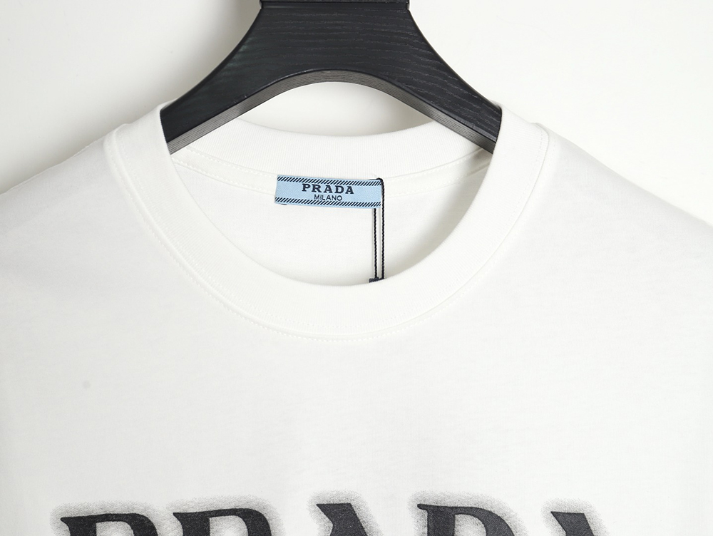 Prada chest monogram short-sleeved T-shirt TSK1