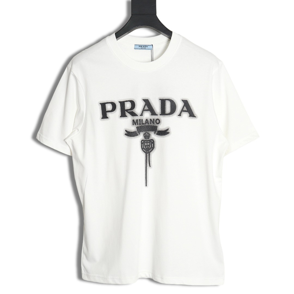 Prada chest monogram short-sleeved T-shirt TSK1